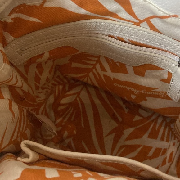 Tommy Bahama Cowhide Leather Crossbody Bucket Rattan Braid Bottom - Picture 2 of 4